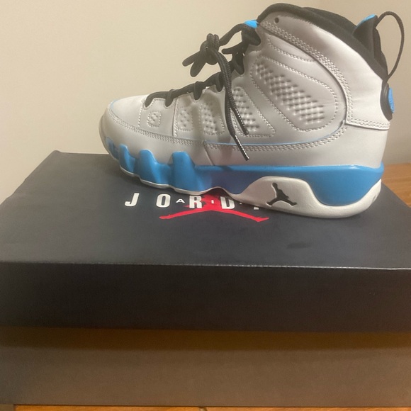 Jordan 9 - Picture 2 of 10